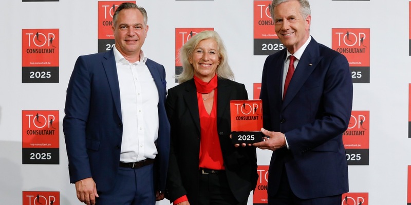 TOP CONSULTANT / Berndtson HR Consulting mit Beratersiegel für den Mittelstand ausgezeichnet / Beim Wettbewerb TOP CONSULTANT werden die besten Mittelstandsberater von Christian Wulf vor Ort gekürt - Foto: presseportal.de