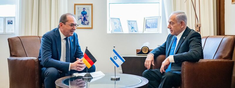 Innenminister Dobrindt stellt sich hinter die Angriffe Israels auf die iranischen Atomanlagen - Foto: Jens Oellermann/BMI/dpa