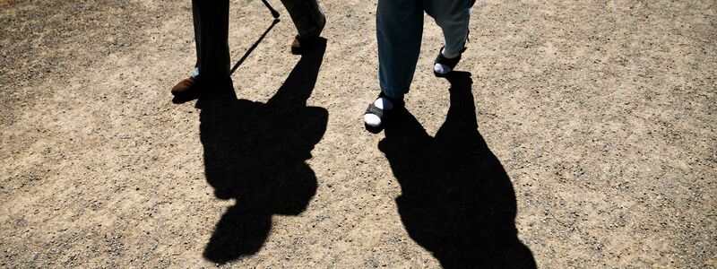 Gegen Einsamkeit helfen gemeinsame Freizeitaktivitäten (Archivbild) - Foto: Christoph Soeder/dpa