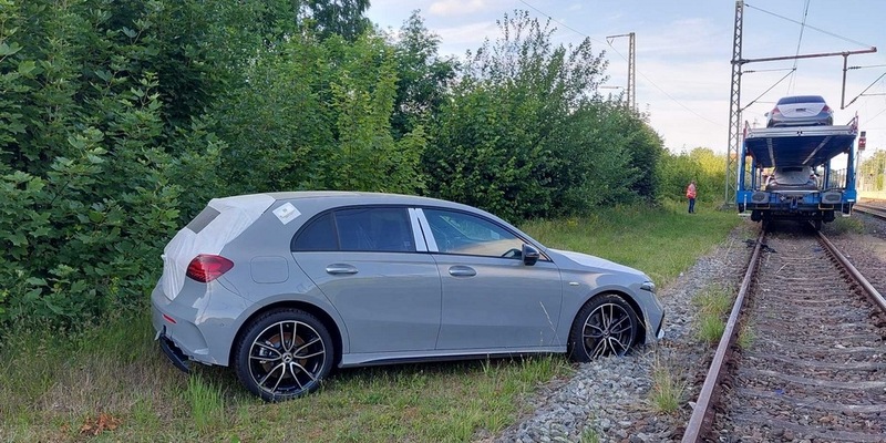 BPOL-HB: Jugendliche steigen auf Autotransportzug und verursachen hohen Sachschaden - Foto: presseportal.de