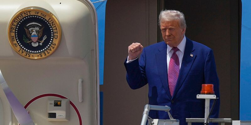 Trump kündigte auf seiner Nahostreise an, alle Sanktionen gegen Syrien aufzuheben. (Archivbild) - Foto: Alex Brandon/AP/dpa