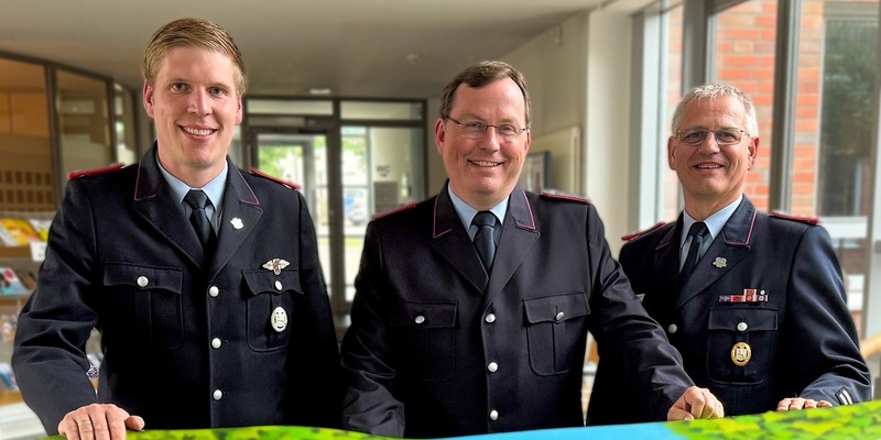 FW Osterholz-Scharm.: Neue Führung der Stadtfeuerwehr Osterholz-Scharmbeck - Foto: presseportal.de