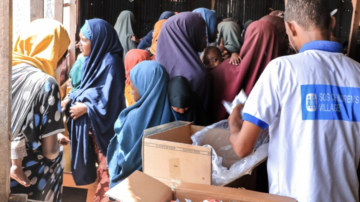 SOS-Kinderdörfer weltweit warnen: Millionen Kinderleben in akuter Gefahr - Foto: presseportal.de