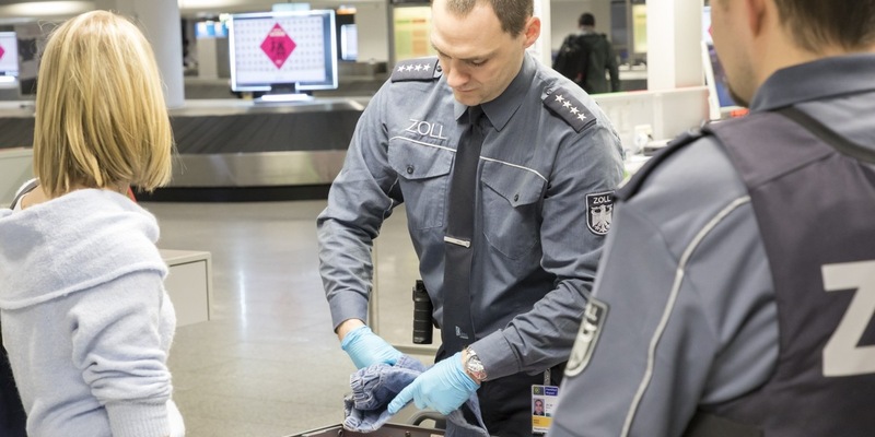 HZA-OS: Reisetipps vom Zoll; So bleibt die Rückkehr aus dem Urlaub stressfrei - Foto: presseportal.de
