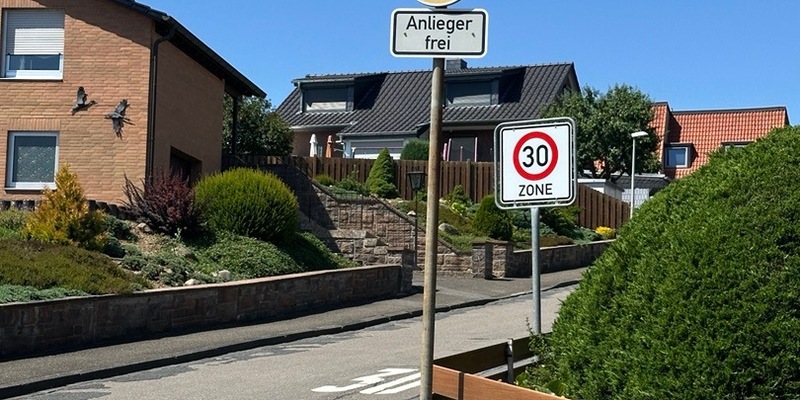 POL-HI: Erneut Verstöße im Karl-Burgdorf-Weg in Heinde geahndet - Foto: presseportal.de