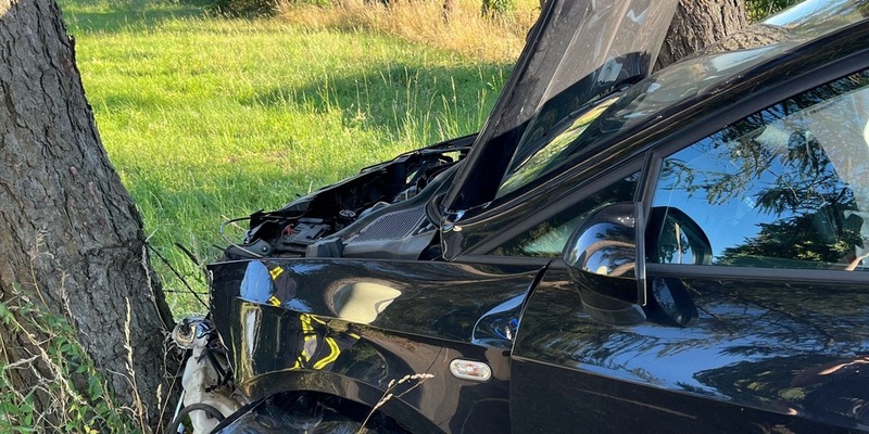 POL-MI: Zusammenstoß mit entgegenkommendem Auto - Foto: presseportal.de