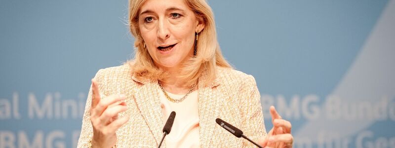 Nach Plänen von Ministerin Warken soll das Lachgasverbot noch in diesem Jahr greifen.  - Foto: Kay Nietfeld/dpa