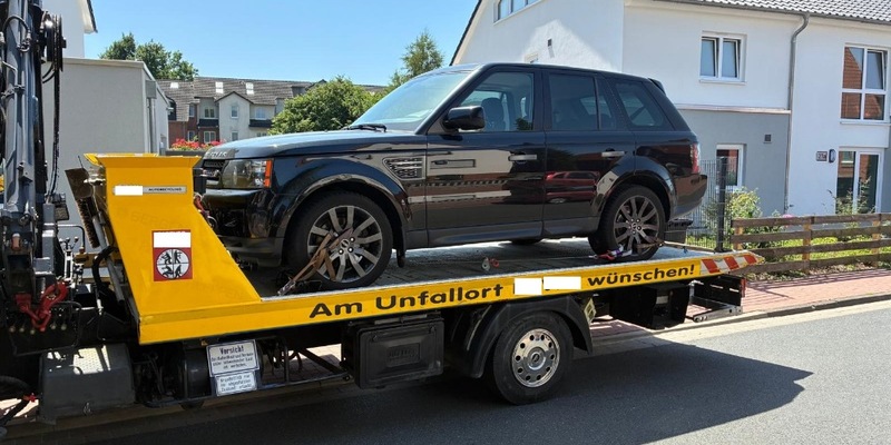 ZOLL-H: - Zigarettenschmuggler-Netzwerk aus Hannover, Dortmund und Wuppertal zerschlagen; - außerdem Verdacht Verstoß Russland-Embargo - 3 Festnahmen; 236.000 Zigaretten und hohe Vermögenswerte beschlagnahmt - Foto: presseportal.de