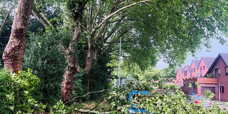 FW-OB: Unwetterlage in Oberhausen - Feuerwehr im Dauereinsatz - Foto: presseportal.de