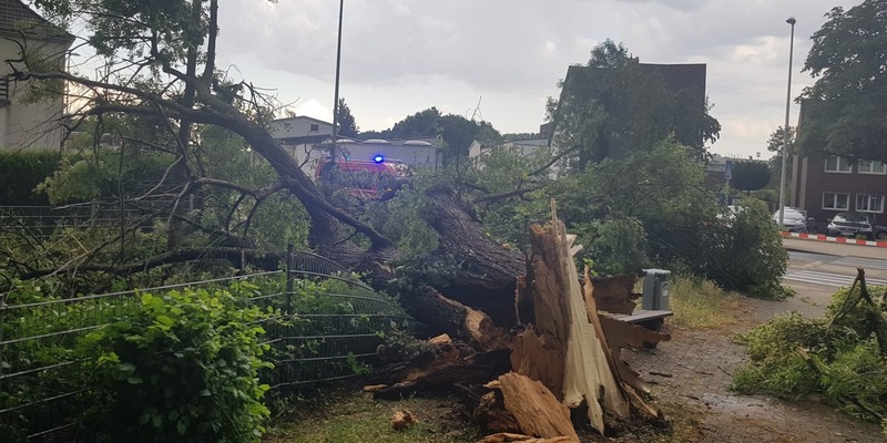 FW Düren: Unwetter über Düren - Feuerwehr im Dauereinsatz - Foto: presseportal.de