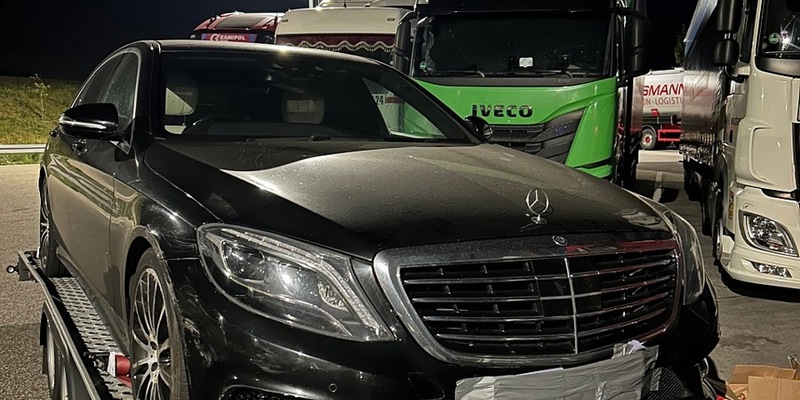 HZA-HN: Oberklassenfahrzeug aus Großbritannien nachversteuert - Foto: presseportal.de