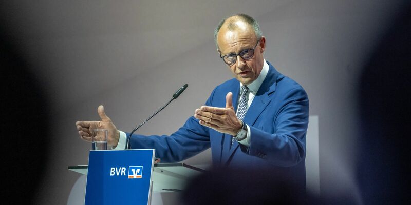 Kanzler Merz lobt die Zusammenarbeit in der Koalition. - Foto: Michael Kappeler/dpa