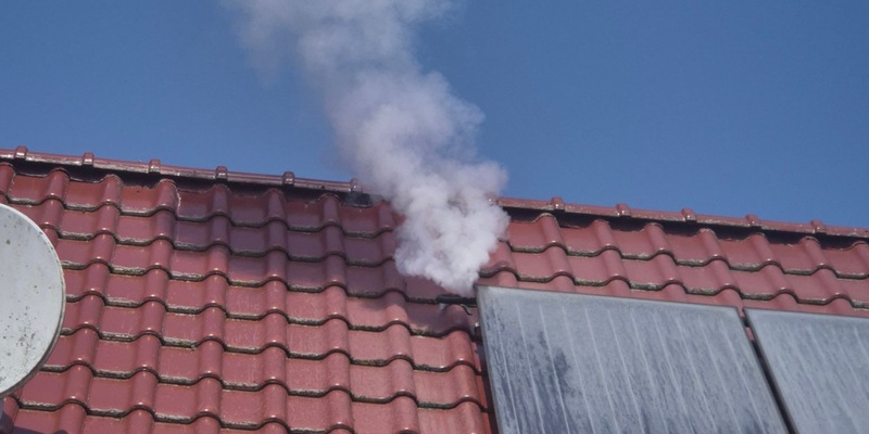 FW-AUR: Feuer an Solarmodul vermutet - Foto: presseportal.de