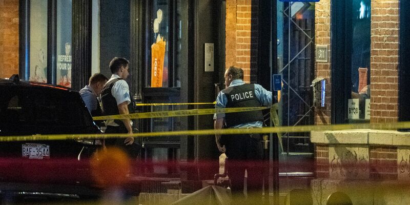 Vor einem Nachtclub in Chicago sind tödliche Schüsse gefallen.  - Foto: Tyler Pasciak LaRiviere/Chicago Sun-Times/AP/dpa