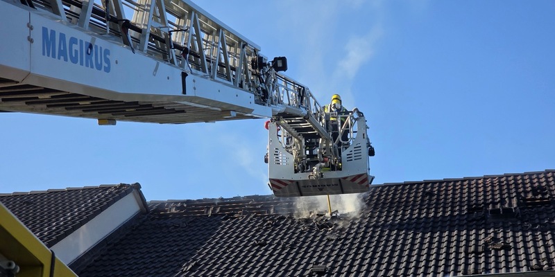 FW Celle: Dachstuhlbrand in Altencelle (Erstmeldung) - Foto: presseportal.de