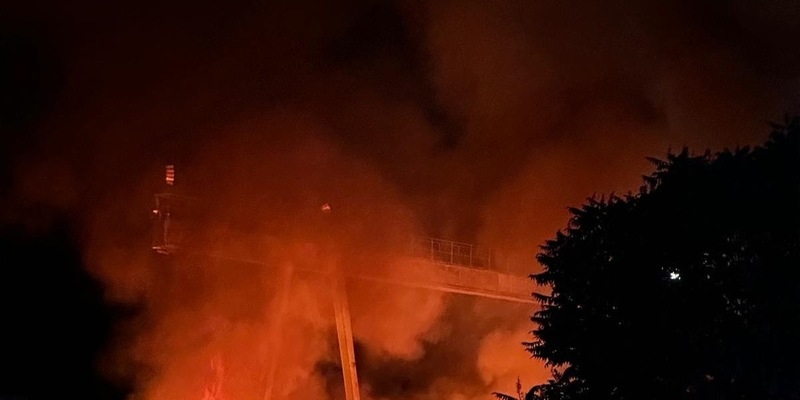 LPI-NDH: Brand auf Recyclinghof - Foto: presseportal.de