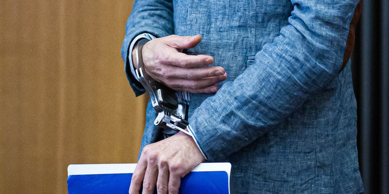 Der im Fall «Maddie» Verdächtige sitzt im Gefängnis. Wegen einer skurrilen Zahlung ist aber unklar wie lange noch. (Archiv)  - Foto: Moritz Frankenberg/dpa Pool/dpa