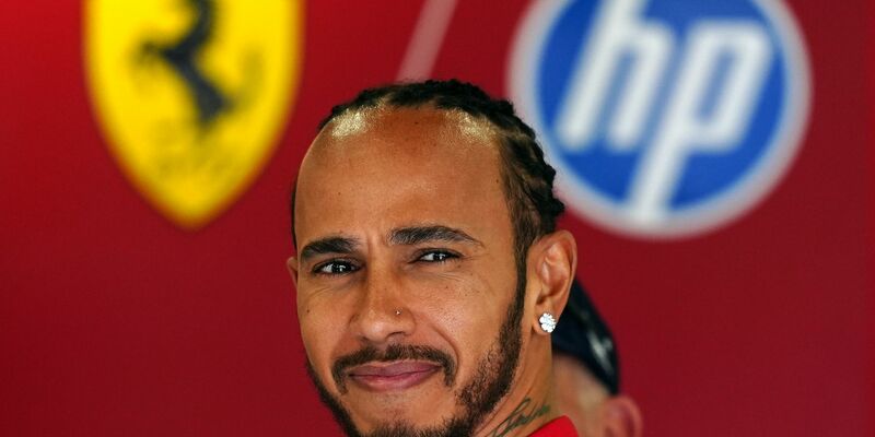 Lewis Hamilton gelang im Auftakttraining von Silverstone die schnellste Runde. - Foto: David Davies/PA Wire/dpa