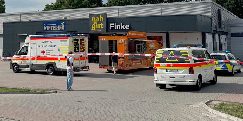 Im Stadtgebiet von Geeste lief nach der Gewalttat ein größerer Polizeieinsatz.  - Foto: Matthias Brüning/TNN/dpa
