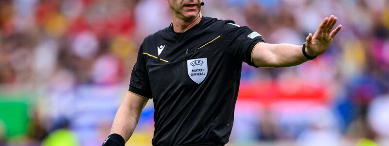 Schiedsrichter Anthony Taylor. - Foto: Tom Weller/dpa