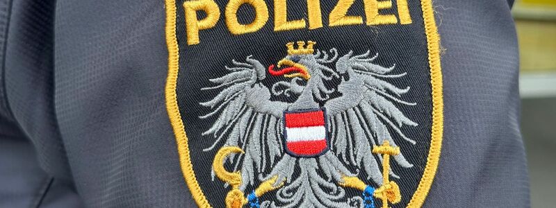 Bei einem Flugzeugabsturz in Österreich sind laut Polizei mindestens zwei Menschen ums Leben gekommen. (Archivbild) - Foto: Matthias Röder/dpa