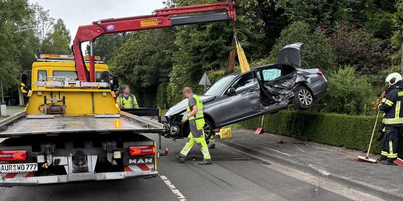 FW-AUR: Hilfeleistung nach Verkehrsunfall - Foto: presseportal.de