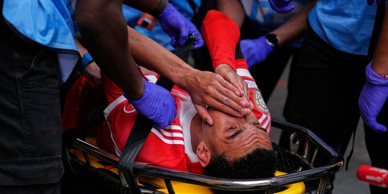 Fußball-Nationalspieler Jamal Musiala fällt wegen eines Wadenbeinbruchs lange aus. - Foto: Brynn Anderson/AP/dpa