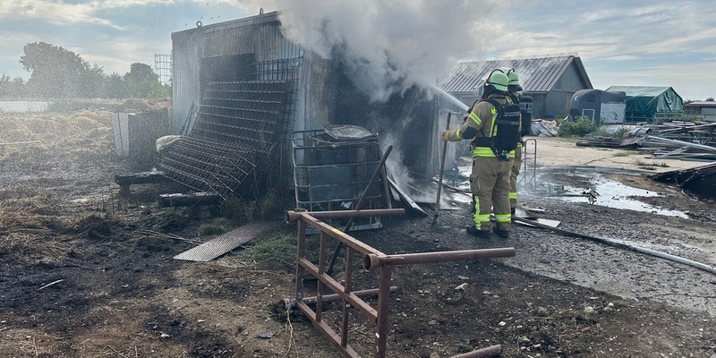FW Weinheim: Containerbrand in der Bohäckersiedlung unterbricht Familienfest der Weinheimer Feuerwehr - Foto: presseportal.de