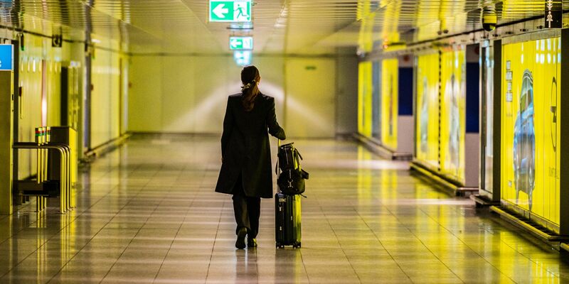 Flugausfälle bei Geschäftsreisen verursachen jedes Jahr hohe Kosten. (Symbolbild) - Foto: Andreas Arnold/dpa