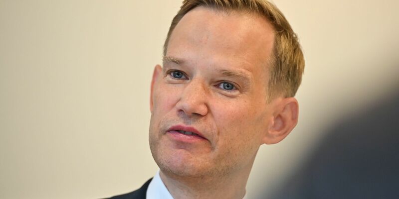 Drogenbeauftragter Hendrik Streeck warnt vor synthetischen Drogen. - Foto: Katharina Kausche/dpa