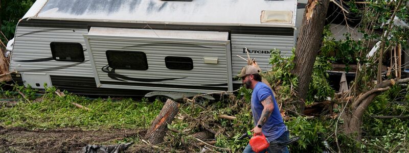 Immer mehr Tote sind bestätigt. - Foto: Ashley Landis/AP/dpa