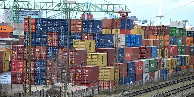 Die Exporte in die USA gehen zurück.  - Foto: Bernd Weißbrod/dpa