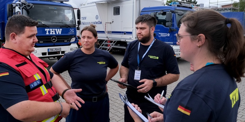 THW Bayern: Bayerische THW-Kräfte unterstützen bei der Waldbrandbekämpfung. - Foto: presseportal.de
