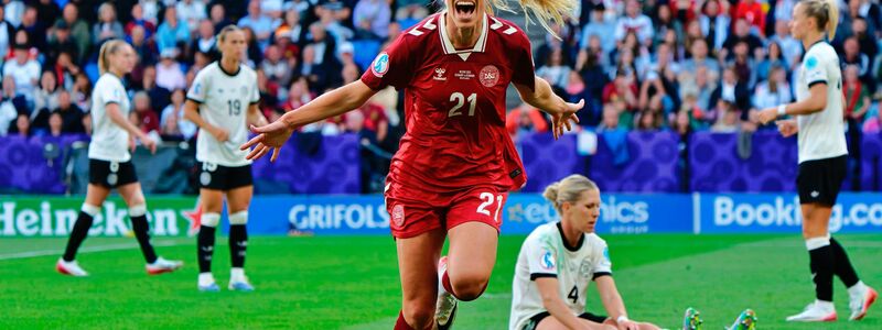 Amalie Vangsgaard bringt Dänemark in Führung. - Foto: Emmanuele Mastrodonato/LiveMedia-IPA/ZUMA Press Wire/dpa