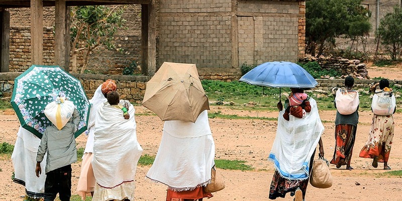Weltweit kann nur jede zweite Frau in einer Partnerschaft selbstbestimmt über ihren Körper entscheiden / SOS-Kinderdörfer zum Weltbevölkerungstag am 11. Juli: Rechte von Mädchen und Frauen stärken - Foto: presseportal.de