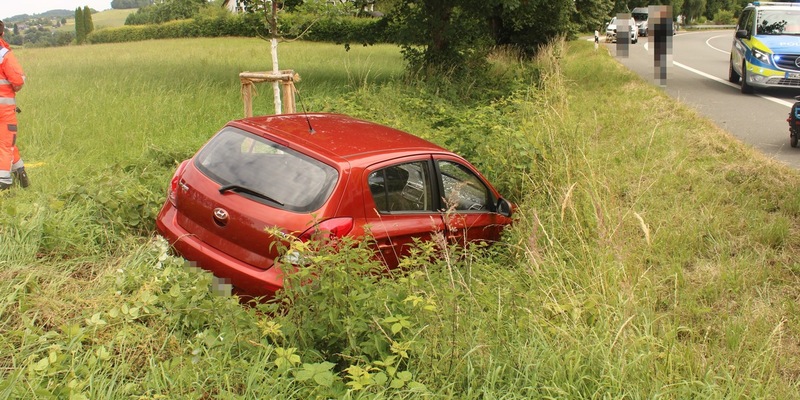 POL-RBK: Kürten - Pkw-Fahrerin bei Alleinunfall schwer verletzt - Foto: presseportal.de