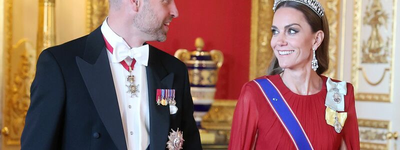 Prinzessin Kate (r.) und Prinz William waren lächelnd auf mehreren Bildern zu sehen. - Foto: Chris Jackson/PA Wire/dpa