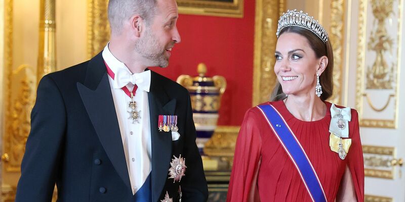 Sie haben gut lachen: Prinz William und Kate dürfen sich auf ein neues Zuhause freuen. (Archivbild) - Foto: Chris Jackson/PA Wire/dpa