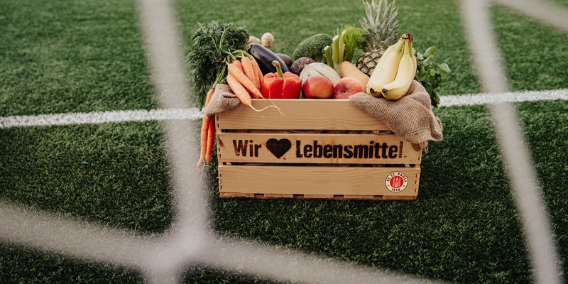 Verlängert und verstärkt: EDEKA bleibt Herz von St. Pauli-Partner - Foto: presseportal.de