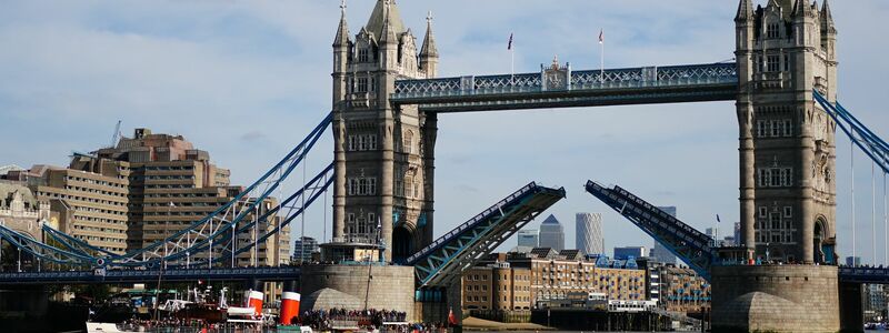 Die Tower Bridge in London wird manchmal fälschlich als London Bridge bezeichnet. Auch Sängerin Fergie trug mit ihrem Musikvideo zum Missverständnis bei. - Foto: Victoria Jones/PA Wire/dpa