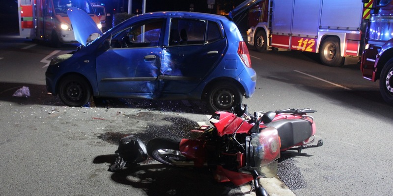 POL-KR: Zwei Verletzte bei Unfall auf der Untergath - Foto: presseportal.de
