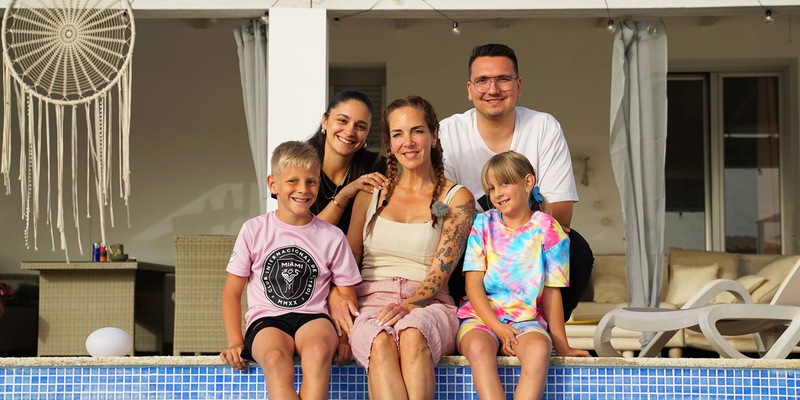 Start der neuen Folgen; Diese Büchners - Familientrubel unter Palmen - Joelinas Abschied und Dannis Playboy-Pläne - Foto: presseportal.de