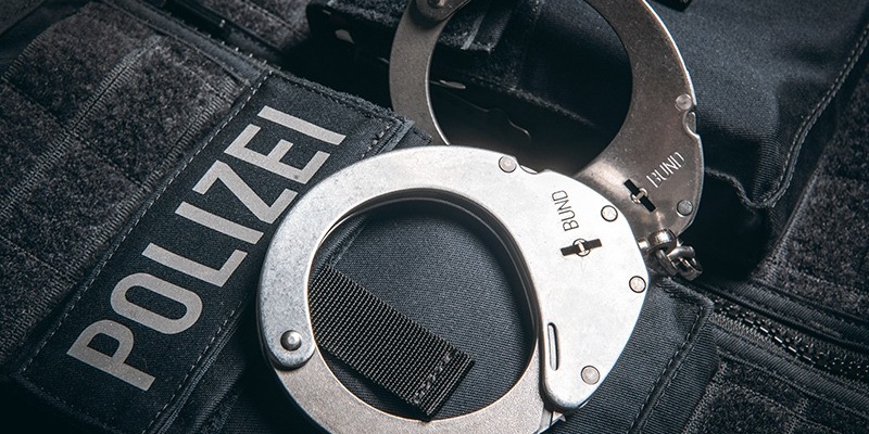 BPOL NRW: Von der Justiz in Hamburg gesuchter Straftäter geht der Bundespolizei ins Fahndungsnetz - Foto: presseportal.de