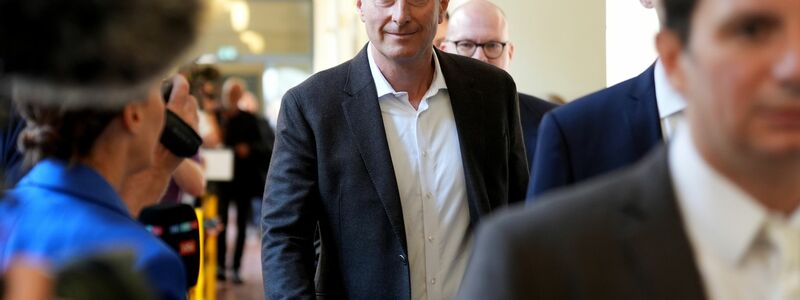 Auch der Ex-Mann von Christina Block, Stephan Hensel, erschien zum Prozess. - Foto: Marcus Brandt/dpa