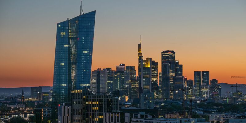 Oberstes Ziel der Notenbank sind stabile Preise im Euroraum. (Archivbild) - Foto: Boris Roessler/dpa