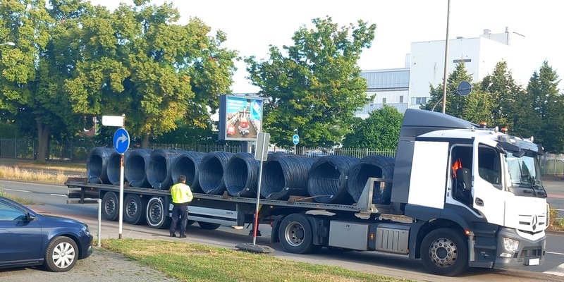 POL-MI: Schwerpunktkontrollen: Mann mit drei gefälschten Führerscheinen unterwegs - Foto: presseportal.de