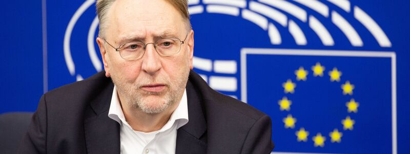 «Während der US-Präsident unsere territoriale Integrität und Souveränität infrage stellt, können wir nicht gleichzeitig Zölle auf US-Industriegüter auf null setzen und Zollpräferenzen für US-Agrarprodukte gewähren», sagt Bernd Lange, Vorsitzender des Handelsausschusses. - Foto: Philipp von Ditfurth/dpa