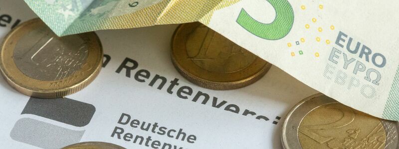 Die Höhe der Rente schwankt zwischen den Bundesländern. (Symbolbild) - Foto: Fernando Gutierrez-Juarez/dpa
