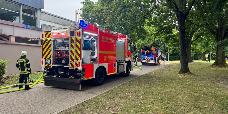 FW-MH: Feuerwehreinsatz am Schul- und Sportzentrum Boverstraße - Foto: presseportal.de