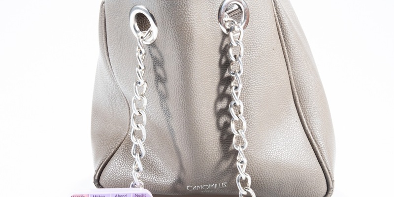 POL-CUX: Nach Schwerem Raub auf Senior in Cuxhaven am vergangenen Donnerstag - Eigentümer/in einer Handtasche gesucht (Fotos im Anhang) - Foto: presseportal.de